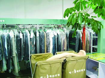 干洗發展好，閨蜜合伙開個店